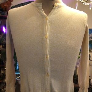 Women/girls Alfred Sung sweater. Small